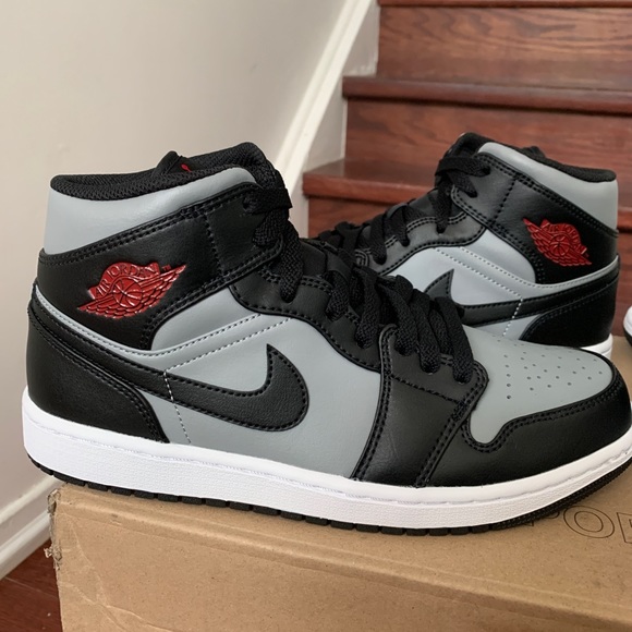 Jordan 1 Shadow red - Picture 2 of 4